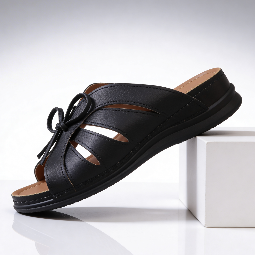 Lorraine Cavendish Cushioned Comfort Sandals