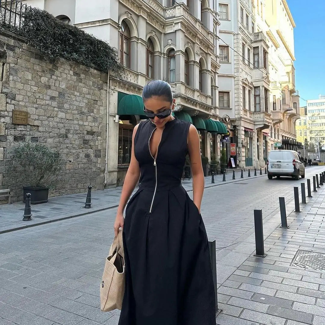 Jolienne Hawthorne Bodycon Dress